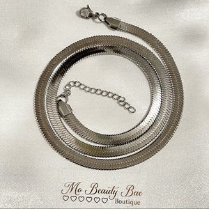 Silver Sleek Chain Necklace